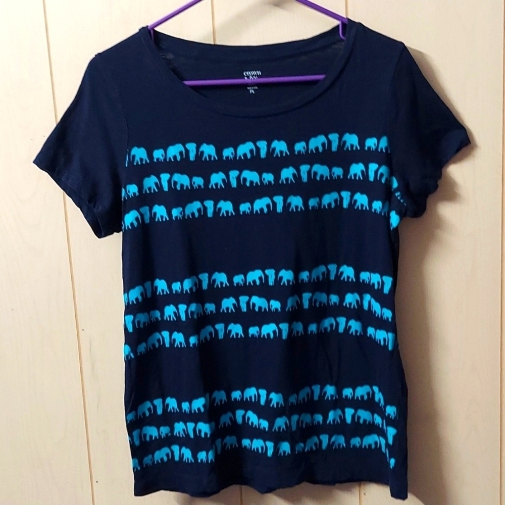 Crown & Ivy top